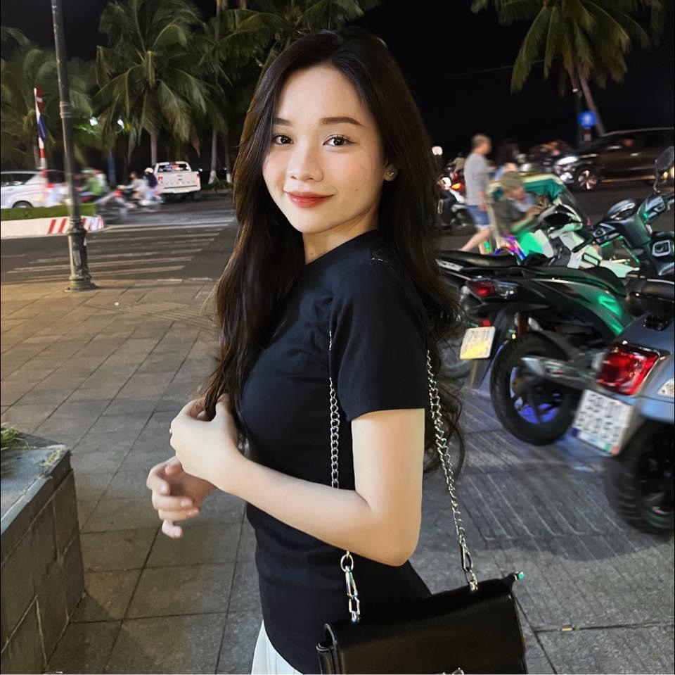 Bích Chung - Hẹn Hò VIP - Tìm Sugar Baby ( SGBB )