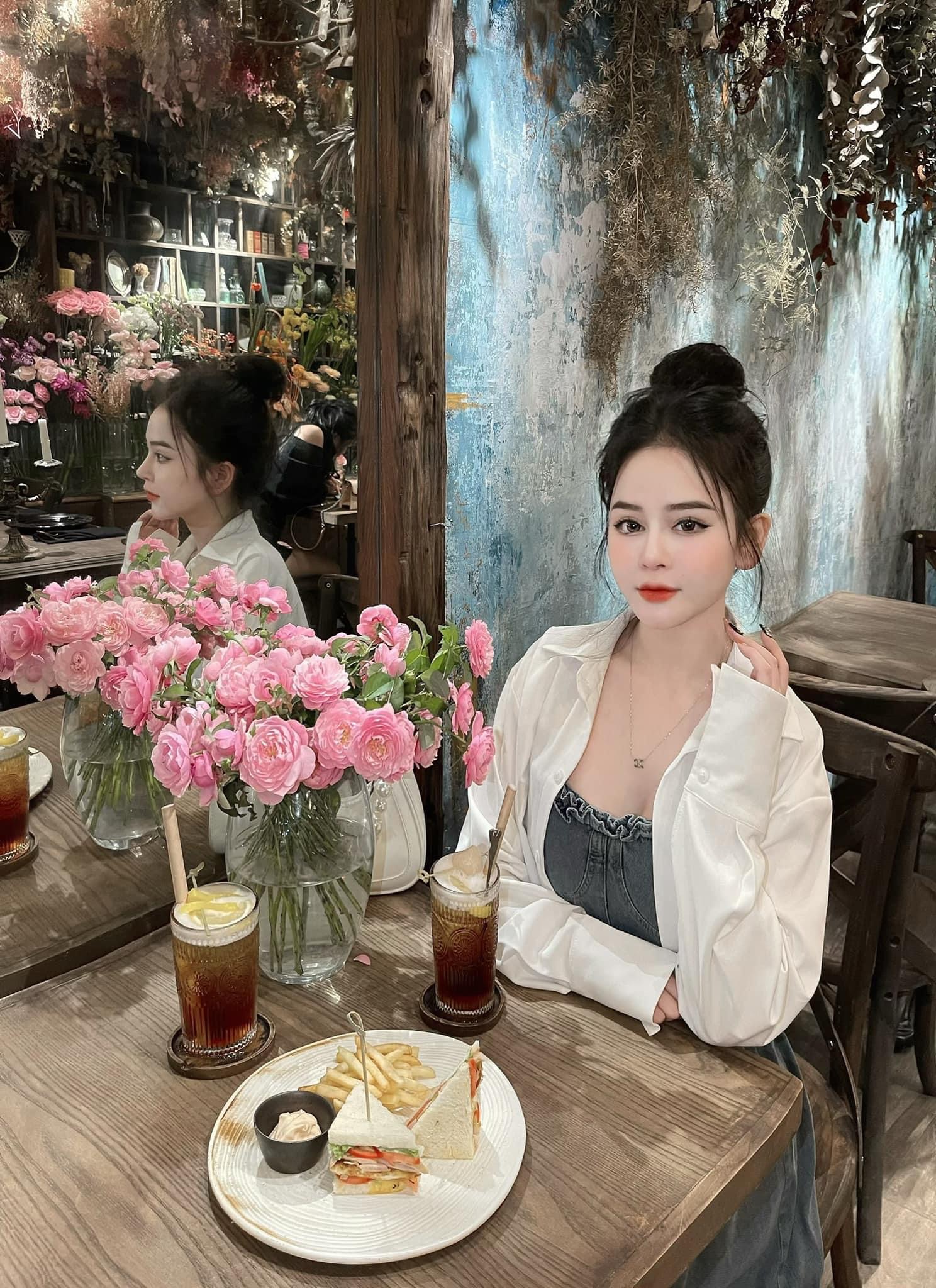 Thuý Vân - Hẹn Hò VIP - Tìm Sugar Baby ( SGBB )