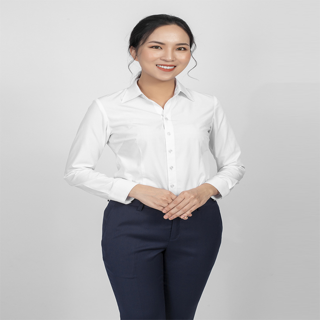 Nguyễn Cẩm Hân - Quản lý Marketing của website Cantien.lol