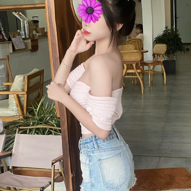 Tuyết Lan - Kỹ nữ dễ thương xoạc rên dâm Tuyết Lan - Kỹ nữ dễ thương xoạc rên dâm