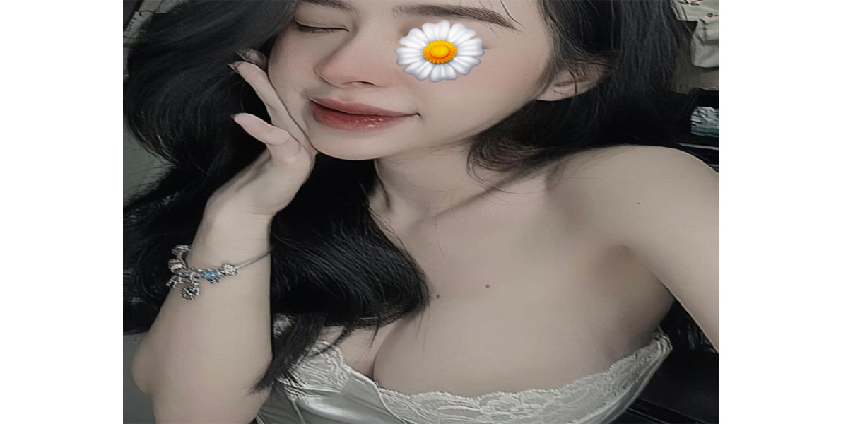 Mỹ Lệ - Gái gọi TPHCM nhắn tin gọi video show hàng cực chiến