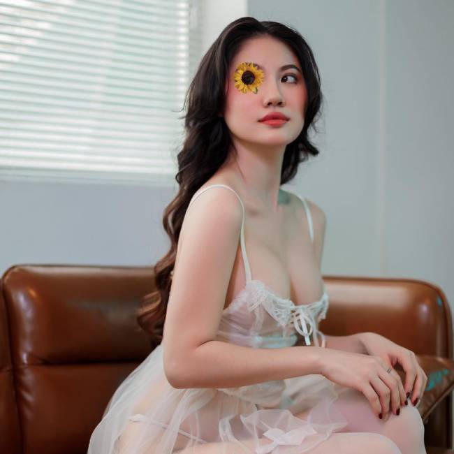 Thu Hiền - Gái gọi xinh xắn, làm tình cực yêu