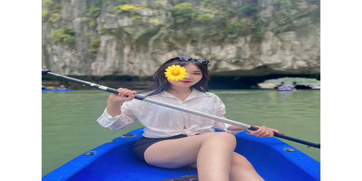 Bạch Tâm - Em gái xinh viên cần tiền chấp nhận đi khách