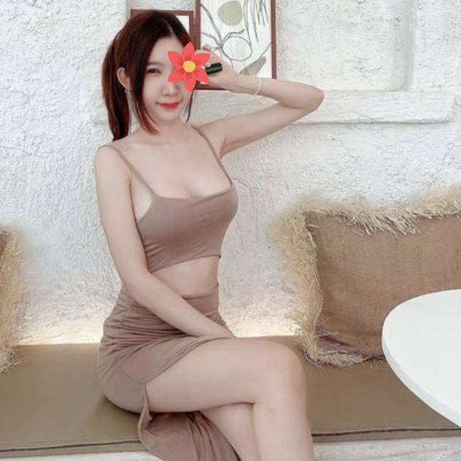 Anh Đào- Gái gọi TT Hoà Thuận siêu quyến rũ