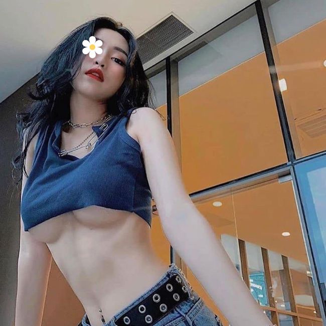 Bảo Trâm - Gái gọi TT Ea Kar thân hình quyến rũ