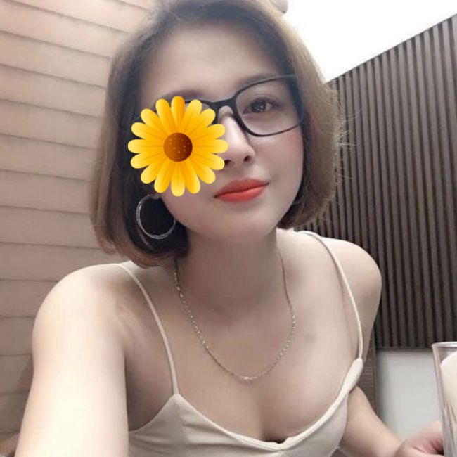 Bảo Yến- Gái gọi TT Mường Ảng thân hình quyến rũ