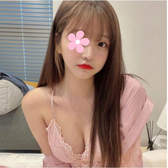 Đài Trang - Gái gọi Bà Rịa cặp ngực căng tròn