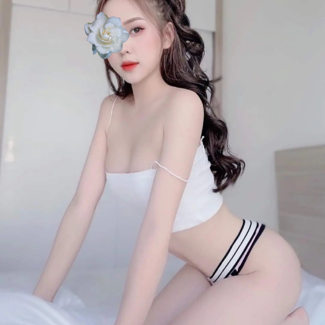 Hoàn Châu- Gái làm tiền Bình Thạnh thân mật chiều khách