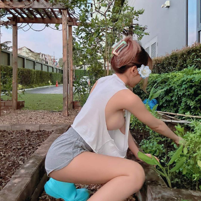 Huyền Trang - Kỹ nữ Nhà Bè vòng 1 cực khủng kẹp chym