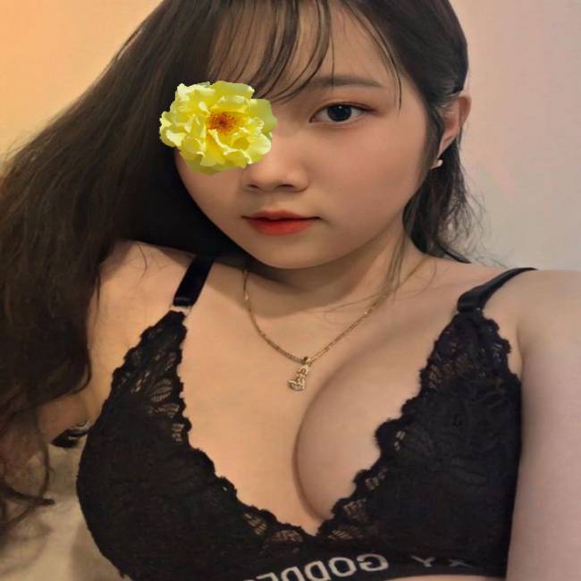 Kim Oanh - Gái gọi huyện Củ Chi da trắng, ngoan ngoãn
