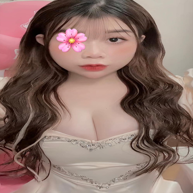 Kim Trúc - Gái gọi TT Nông Cống nghe lời và chiều khách