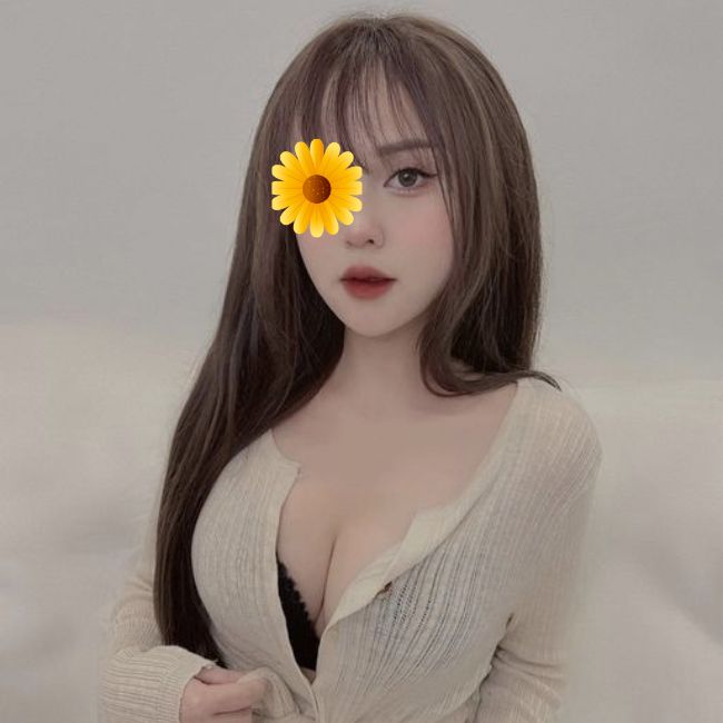 Linh Chi- Gái gọi TT Hùng Sơn ngoại hình bốc lửa