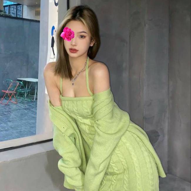 Linh Chi - Gái gọi chân dài, phục vụ chu đáo