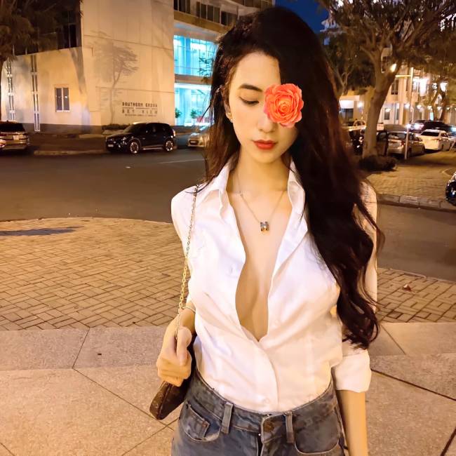 Ngọc Dung - Gái gọi TP Thuận An phục vụ siêu đỉnh