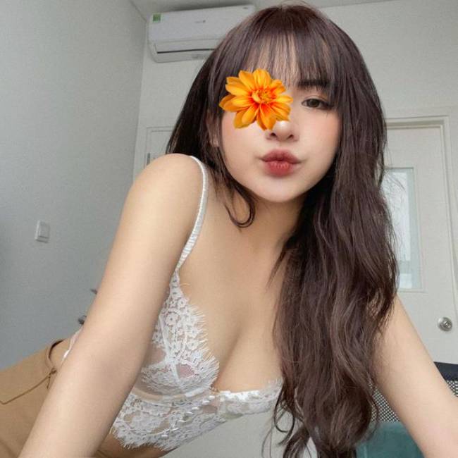 Ngọc Hoa - Gái gọi TX Đông Hoà ngực căng
