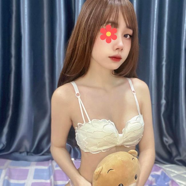 Phương Thoa - Gái gọi TT Thạch Phú gương mặt sắc sảo