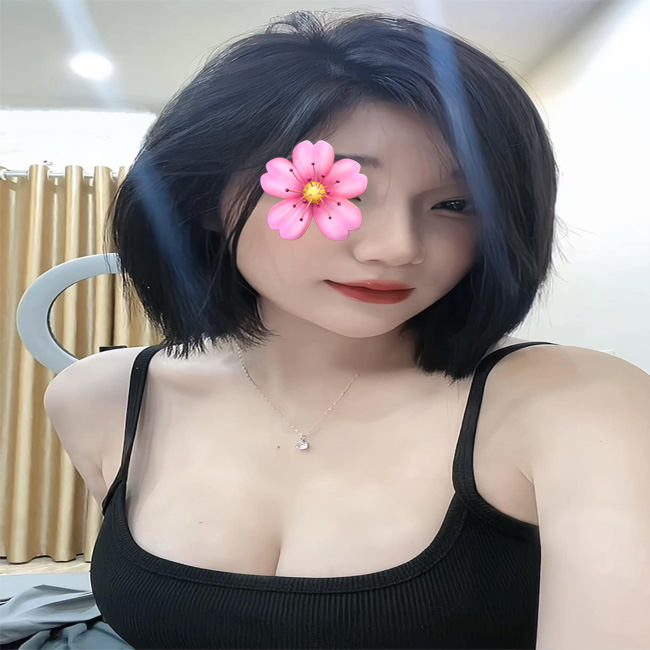 Tiểu Vân - Gái gọi Quận 7 gái xinh 2k3 dễ thương sexy