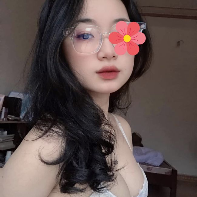 Trang Anh- Gái gọi TT Quảng Uyên sành điệu, cá tính