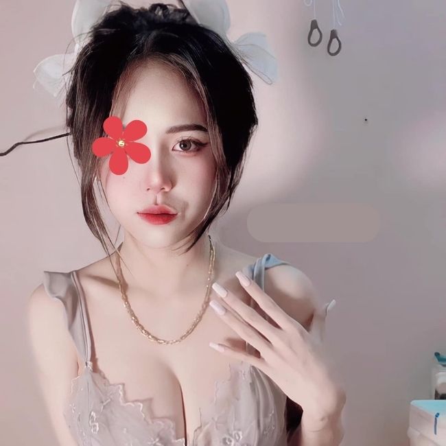 Trúc Nhi - Gái gọi TT Bằng Lũng phục vụ siêu sướng
