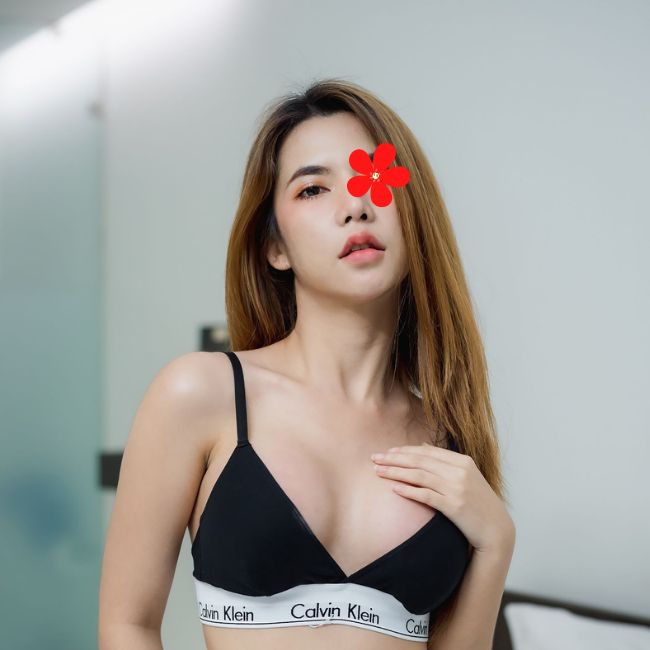 Xuân Trang - Gái gọi TP Cẩm Phả thâ hình quyến rũ
